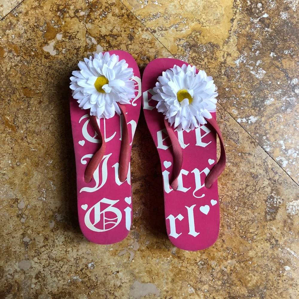 NWOT juicy couture sandals